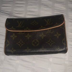 Vintage LV monogram Florentine